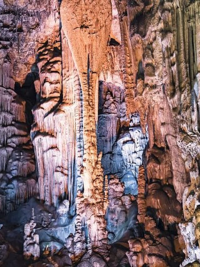 Zhijindong Cave