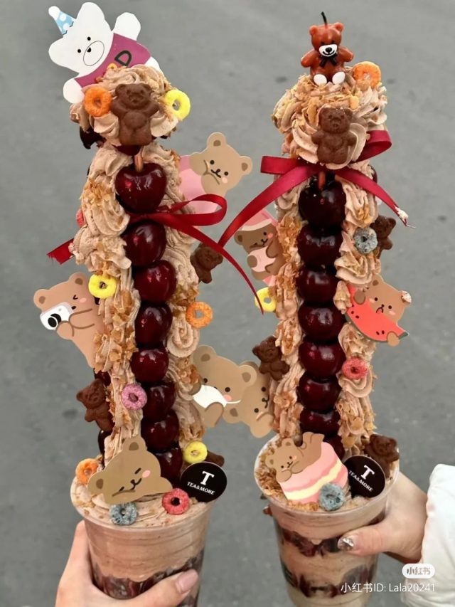 strawberry croquembouche